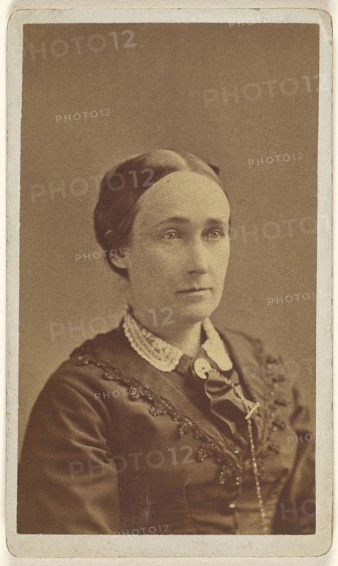 Bust length portrait of an  woman; Hastings & White & Fisher; about 1880; Albumen silver print