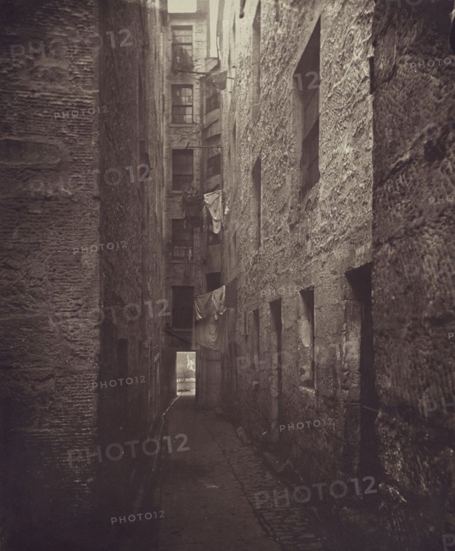 Close, No. 148 High Street; Thomas Annan, Scottish,1829 - 1887, Glasgow, Scotland; negative 1868 - 1871; print 1877; Carbon