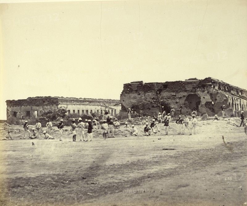 General Wheeler's Entrenchment at Cawnpore; Felice Beato, 1832 - 1909, Henry Hering, 1814 - 1893