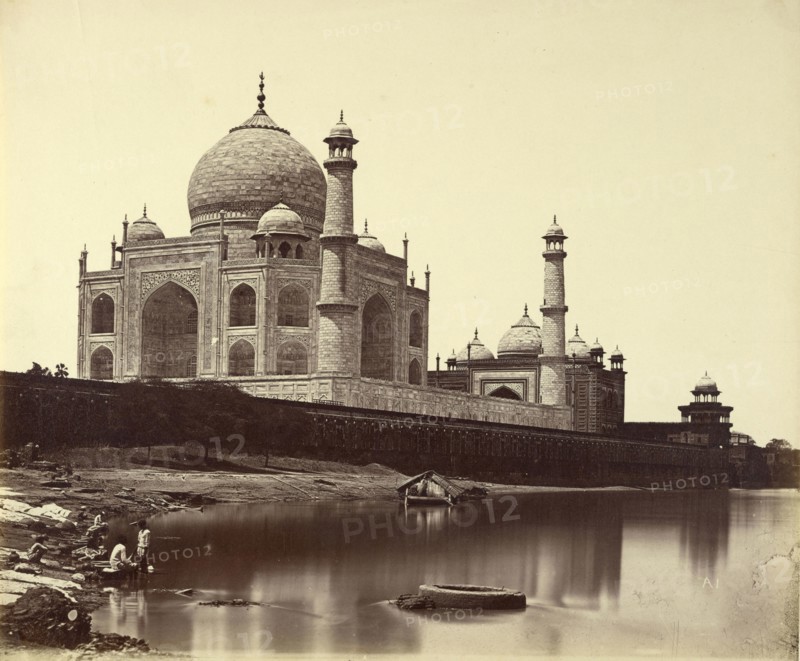 The Taj Mahal from the River; Felice Beato, 1832 - 1909, Henry Hering, 1814 - 1893, India