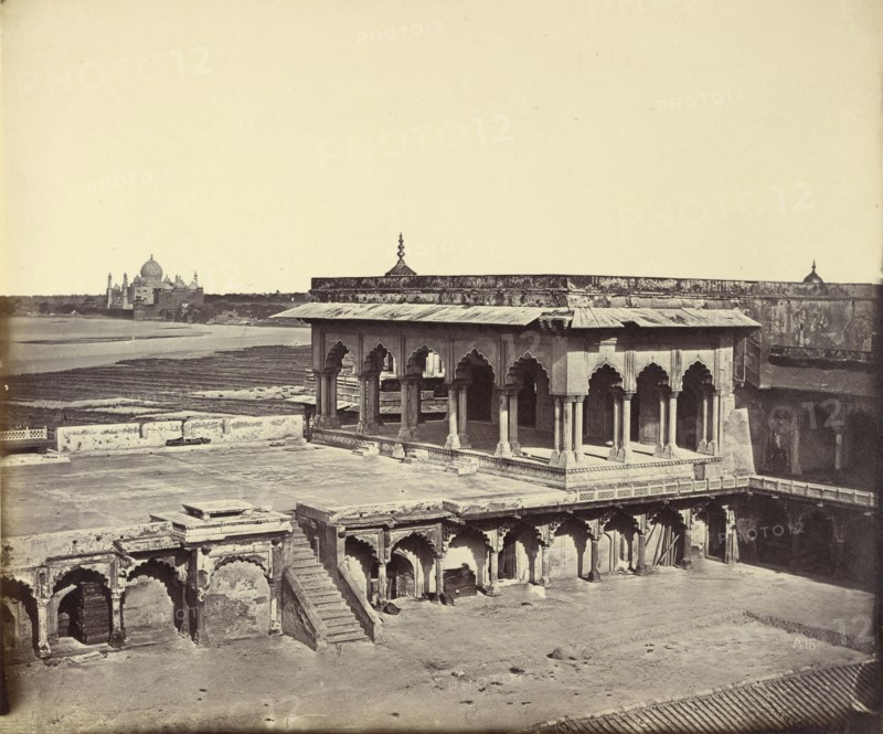 Dewar Khans in the Fort Agra; Felice Beato, 1832 - 1909, Henry Hering, 1814 - 1893, India