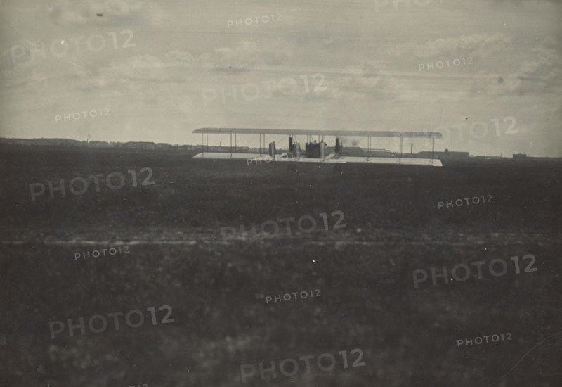 Caproni Ca. 36 from behind; Fédèle Azari, Italian, 1895 - 1930, Italy; 1914 - 1929; Gelatin silver print; 11.4 x 16.4 cm