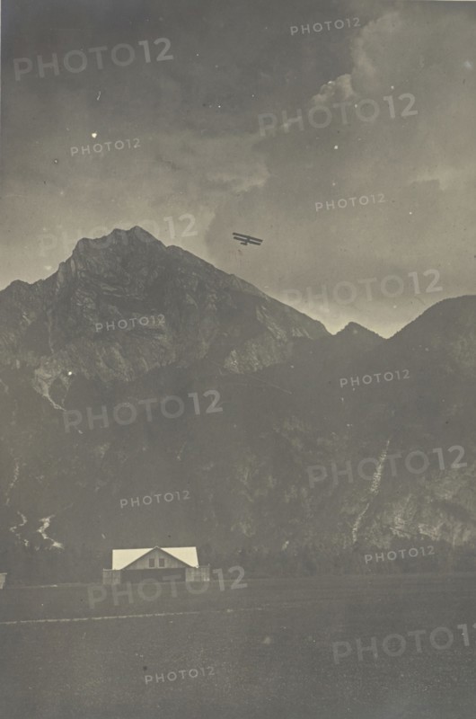 Plane flying over mountains; Fédèle Azari, Italian, 1895 - 1930, Italy; 1914 - 1929; Gelatin silver print; 16.5 x 17 cm