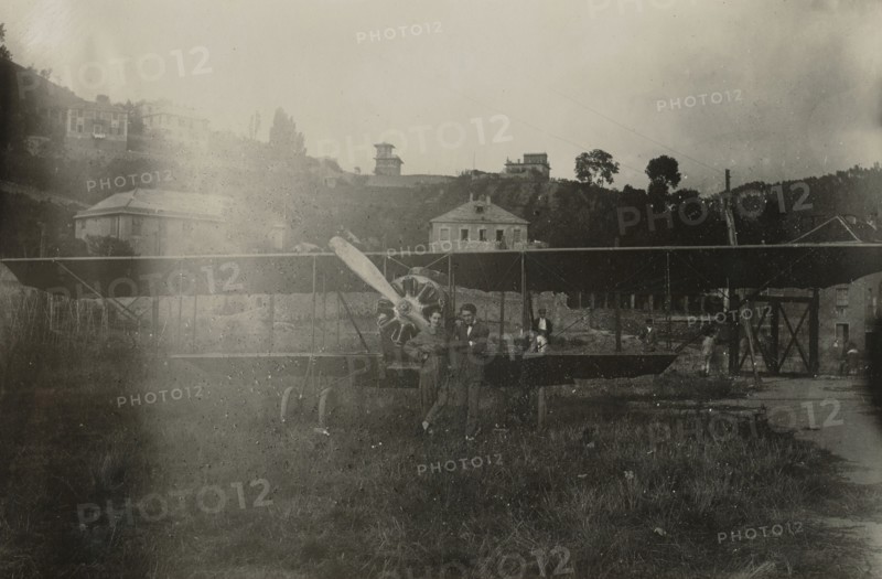 Airplane; Fédèle Azari, Italian, 1895 - 1930, Italy; 1914 - 1929; Gelatin silver print; 14.3 x 21.9 cm, 5 5,8 x 8 5,8 in