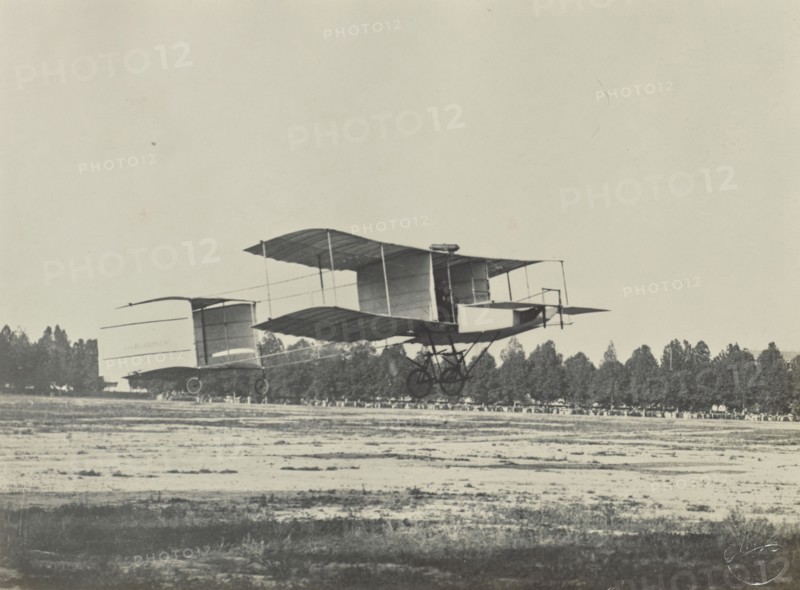 Early airplane prototype; Fédèle Azari, Italian, 1895 - 1930, Milan, Italy; 1914 - 1929; Gelatin silver print; 17.4 x 18 cm