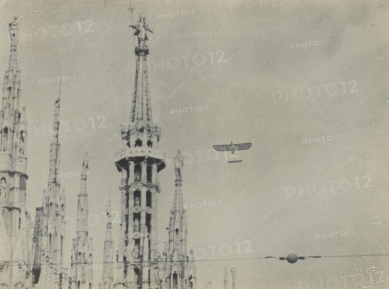 Airplane and Milan Duomo; Fédèle Azari, Italian, 1895 - 1930, Milan, Italy; 1914 - 1929; Gelatin silver print; 17.4 x 18 cm