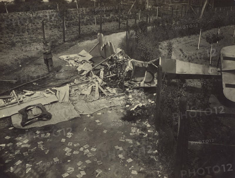Plane crash; Fédèle Azari, Italian, 1895 - 1930, Italy; 1914 - 1929; Gelatin silver print; 16.3 x 21.6 cm, 6 7,16 x 8 1,2 in