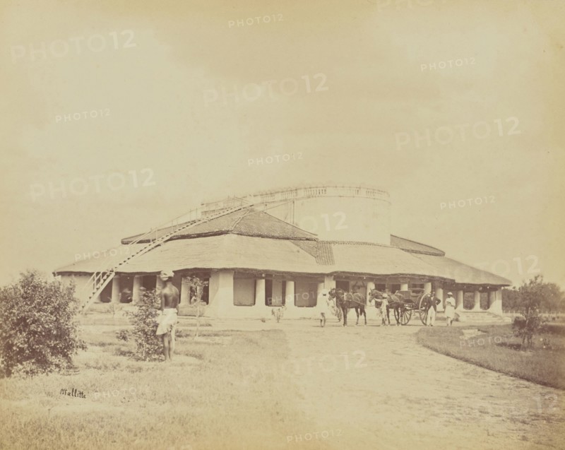 Planter's Bungalow; Oscar Mallitte, British, about 1829 - 1905, active Allahabad, India 1870s, Allahabad, India; 1877; Albumen