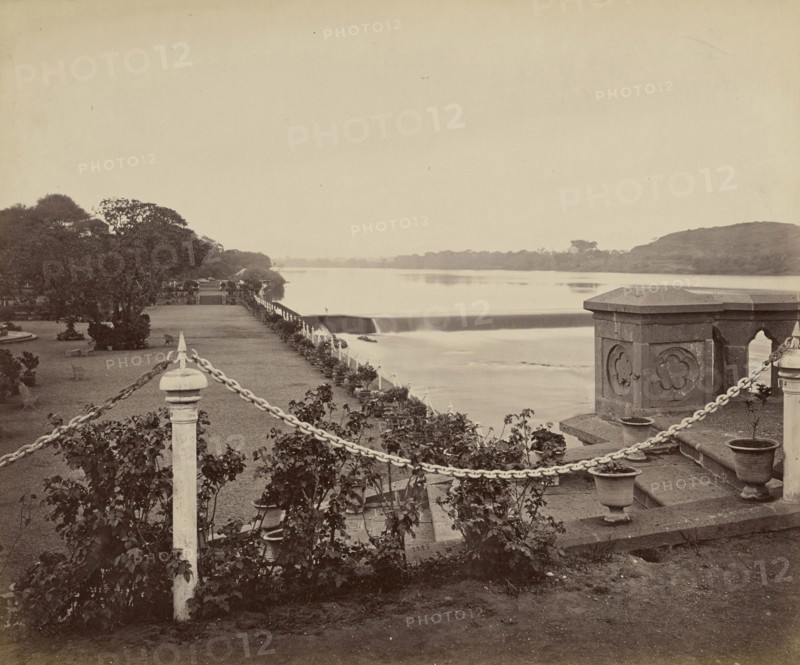 The Public Gardens or Bund, Poonah; possibly Samuel Bourne, English, 1834 - 1912, Poonah, India; about 1869; Albumen silver