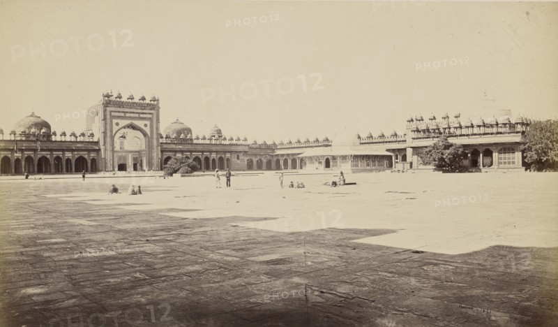 Futtehpore Sikri near Agra; Samuel Bourne, English, 1834 - 1912, Fatehpur Sikri, India; 1866; Albumen silver print