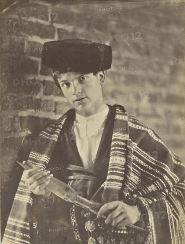 La Navaja; Ronald Ruthven Leslie-Melville, Scottish,1835 - 1906, England; 1860s; Albumen silver print