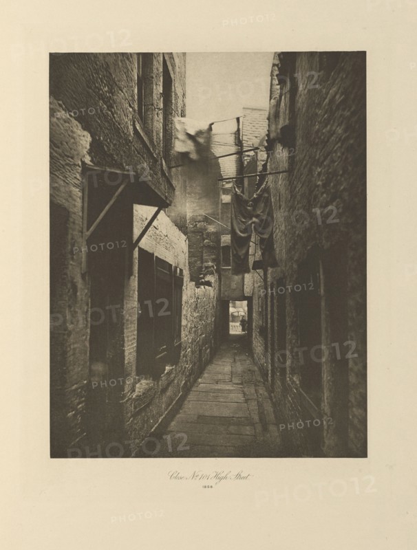Close No. 101 High Street; Thomas Annan, Scottish,1829 - 1887, Glasgow, Scotland; negative 1868; print 1900; Photogravure