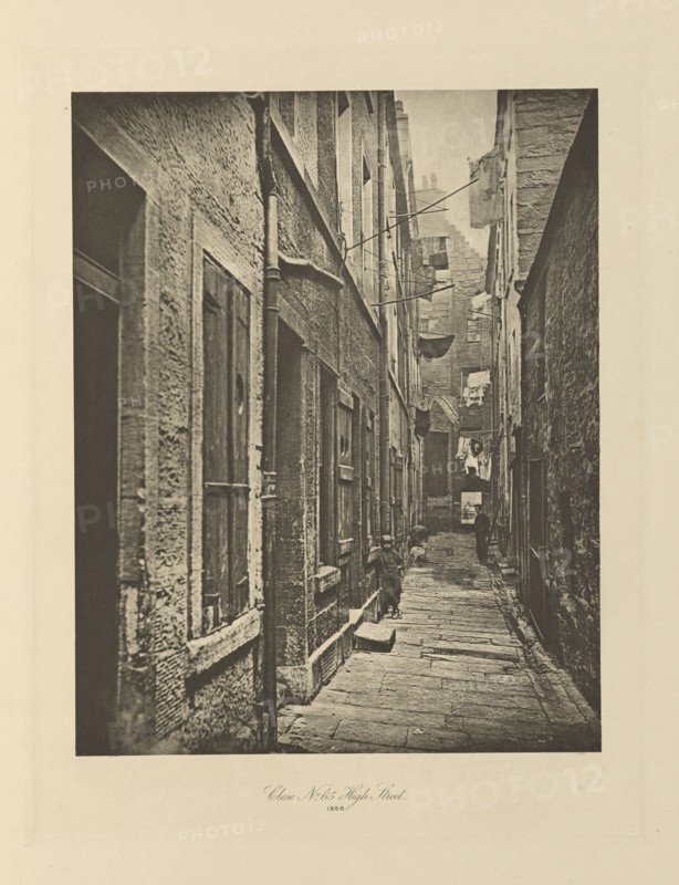 Close No. 65 High Street; Thomas Annan, Scottish,1829 - 1887, Glasgow, Scotland; negative 1868; print 1900; Photogravure
