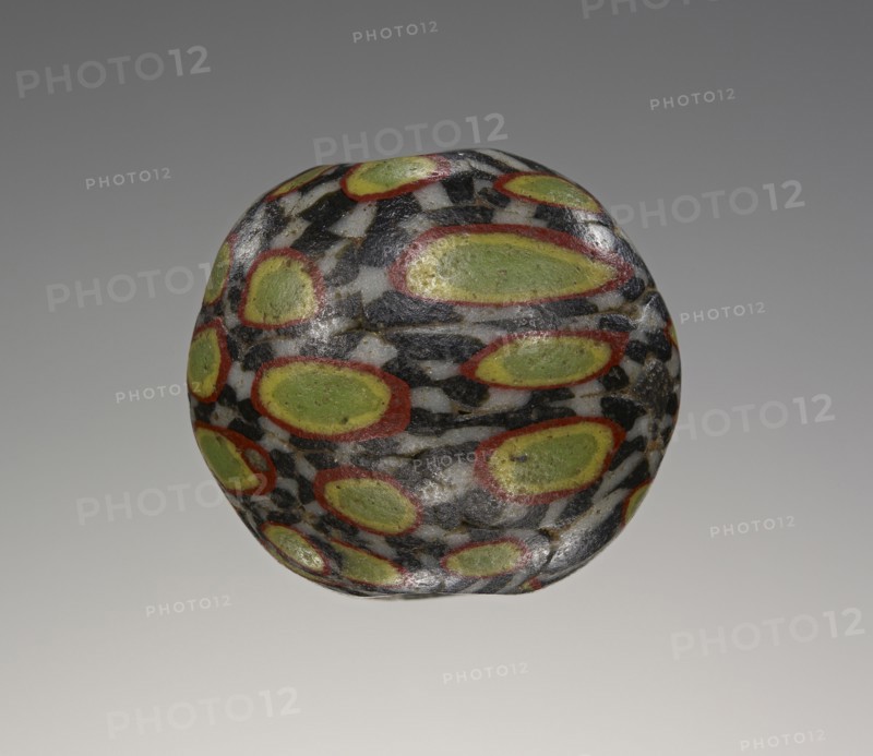 Bead; Panticapaeum, Kerch, Ukraine; 10th - 9th century B.C; Glass; 2.3 x 2 cm, 7,8 x 13,16 in