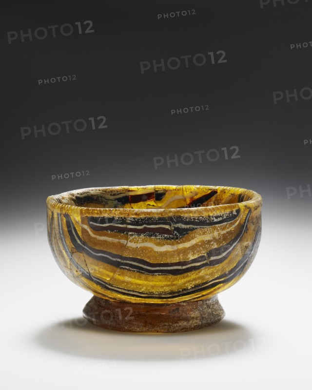 Footed Bowl; Eastern Mediterranean; 1st century B.C; Glass; 4.9 x 8.4 cm 1 15,16 x 3 5,16 in