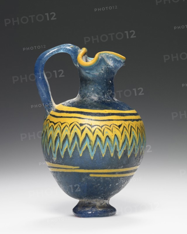 Oinochoe; Eastern Mediterranean; 6th - 4th century B.C; Glass; 8 cm, 3 1,8 in