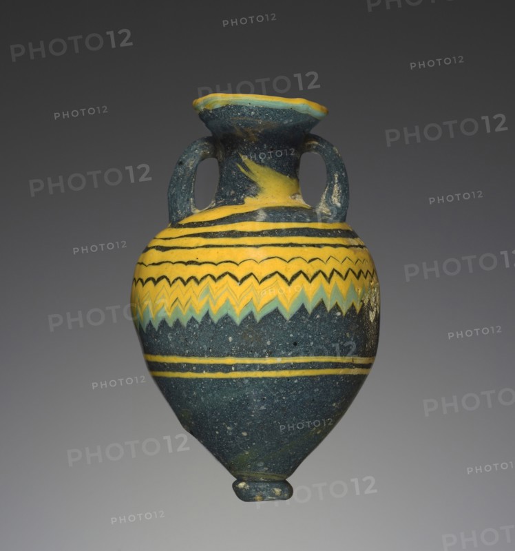 Amphoriskos; Eastern Mediterranean; 6th - 4th century B.C; Glass; 7.1 cm, 2 13,16 in