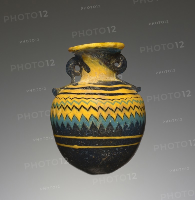 Aryballos; Eastern Mediterranean; 6th - 4th century B.C; Glass; 6 cm, 2 3,8 in