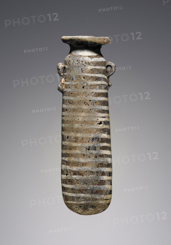 Alabastron; Eastern Mediterranean; 6th - 4th century B.C; Glass; 9.8 cm, 3 7,8 in