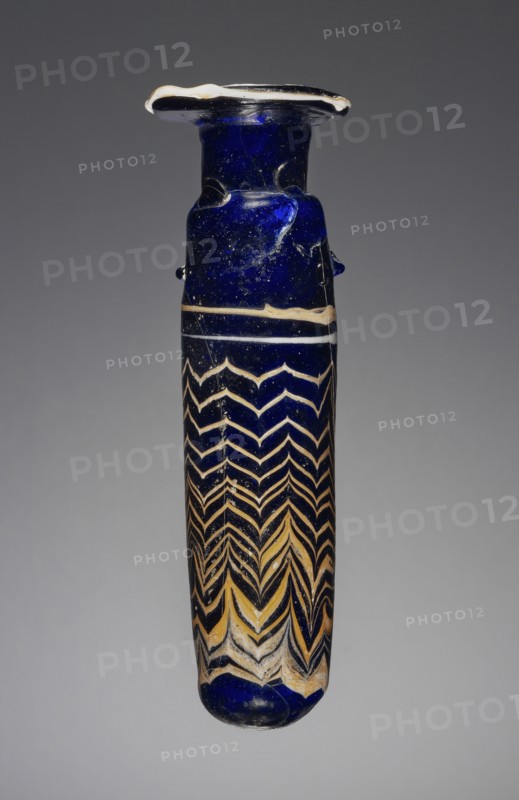 Alabastron; Eastern Mediterranean; 4th - 3rd century B.C; Glass; 18.4 cm, 7 1,4 in