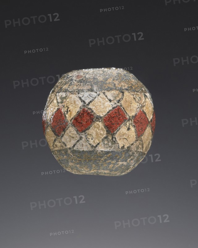 Bead; Panticapaeum, Kerch, Crimea; perhaps 9th - 10th century; Glass; 2.3 x 2 cm, 7,8 x 13,16 in