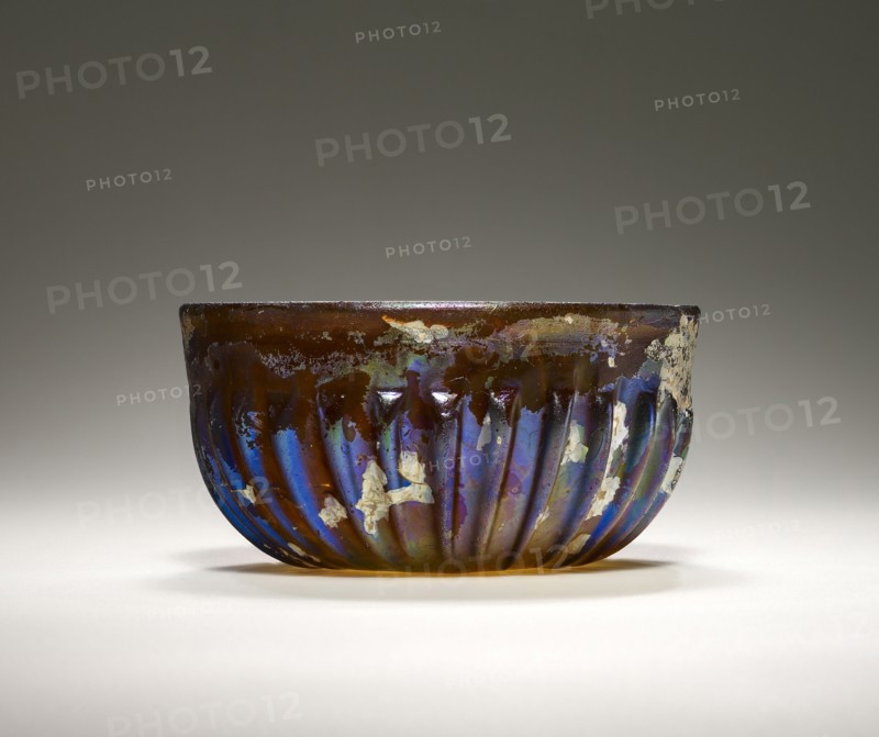 Ribbed Bowl; Eastern Mediterranean; end of 1st century B.C. - beginning of 1st century A.D; Glass; 5.6 x 11.1 cm