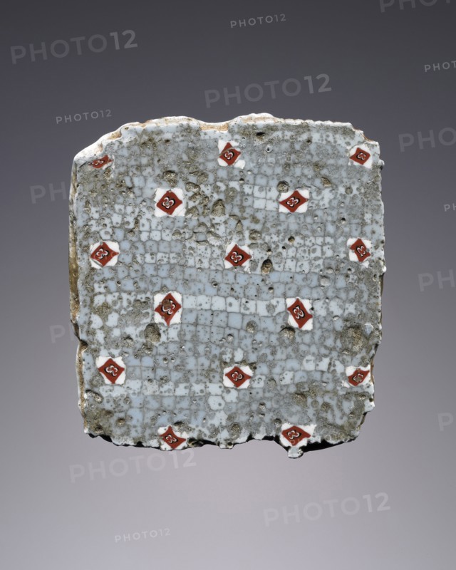 Floral Plaque Fragment; Eastern Mediterranean; end of 1st century B.C. - 1st century A.D; Glass; 4 cm, 1 9,16 in