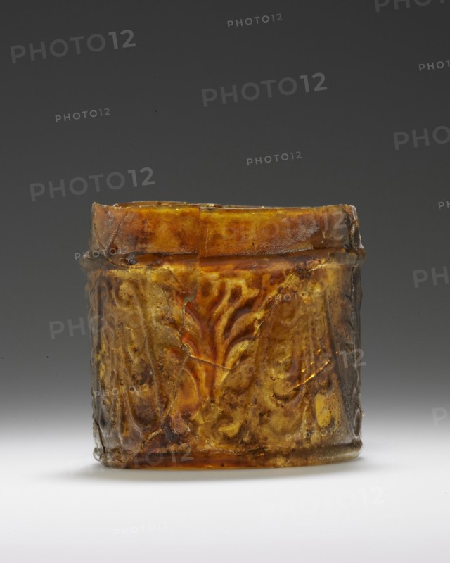 Pyxis; Eastern Mediterranean; 1st century; Glass; 5.2 cm, 2 1,16 in