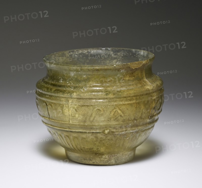 Cup; Eastern Mediterranean; 1st century; Glass; 7 x 7.5 cm, 2 3,4 x 2 15,16 in