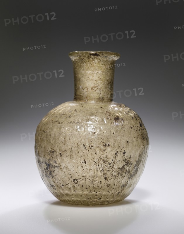 Flask; Eastern Mediterranean; perhaps 4th - 5th century; Glass; 11 cm, 4 5,16 in