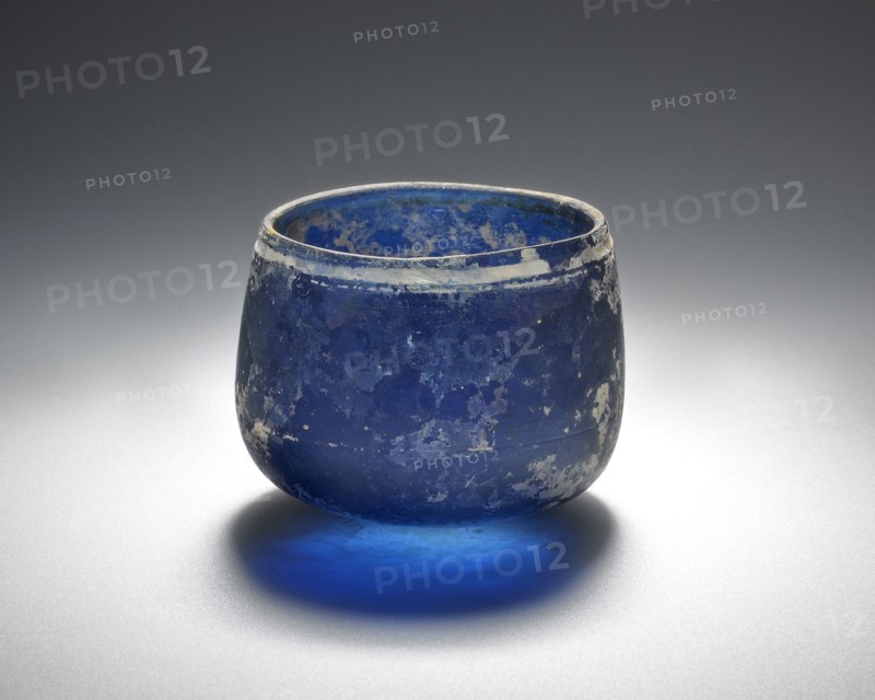 Beaker; Eastern Mediterranean; first half of 1st century; Glass; 6 x 6.3 cm, 2 3,8 x 2 1,2 in