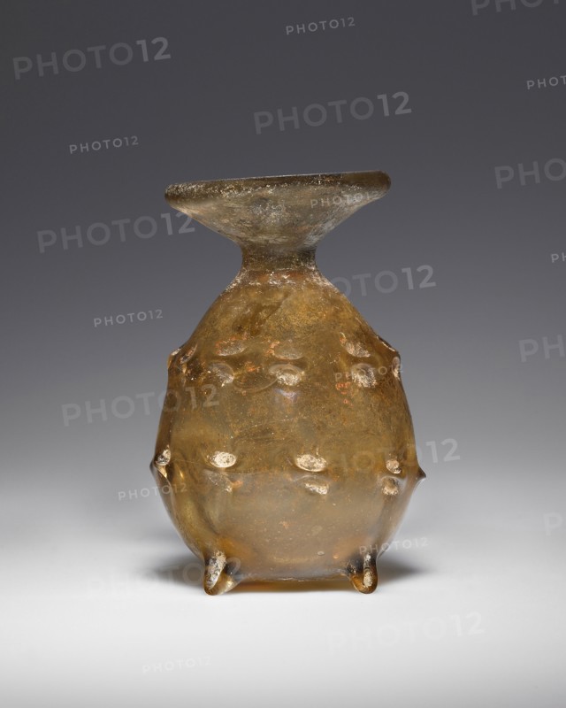 Sprinkler Flask; Roman Empire; 3rd - 4th century; Glass; 7 x 4.8 cm, 2 3,4 x 1 7,8 in