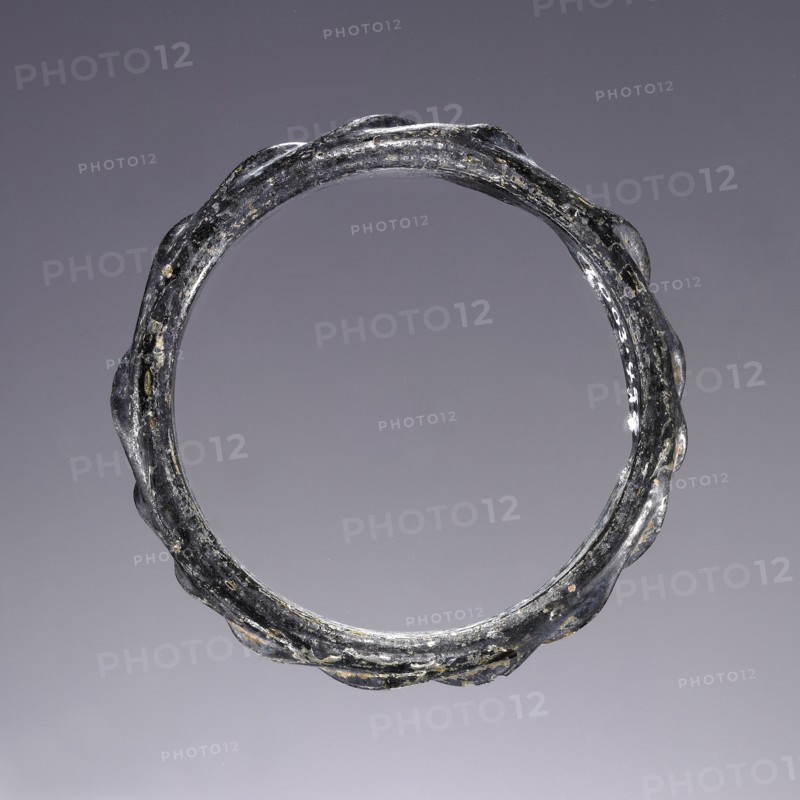 Bracelet; Eastern Mediterranean; 4th - 13th century; Glass; 7 cm, 2 3,4 in