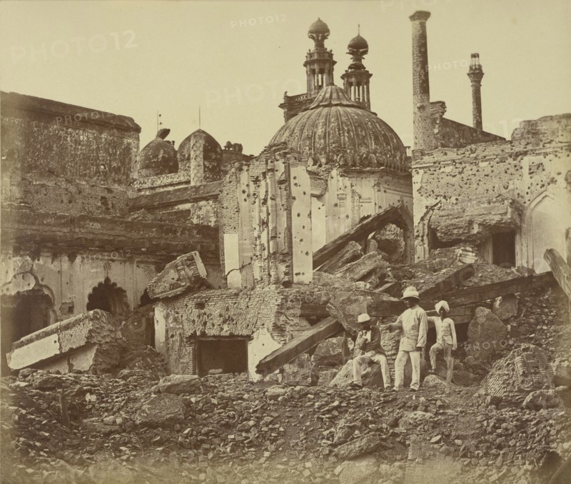 The Mine in the Chattar Manzil Exploded by the Enemy at the First Attack of General Henry Havelock; Felice Beato