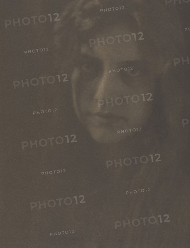 Study - Miss R; Alvin Langdon Coburn, British, born America, 1882 - 1966, October 1904; Photogravure; 21.3 x 16.4 cm