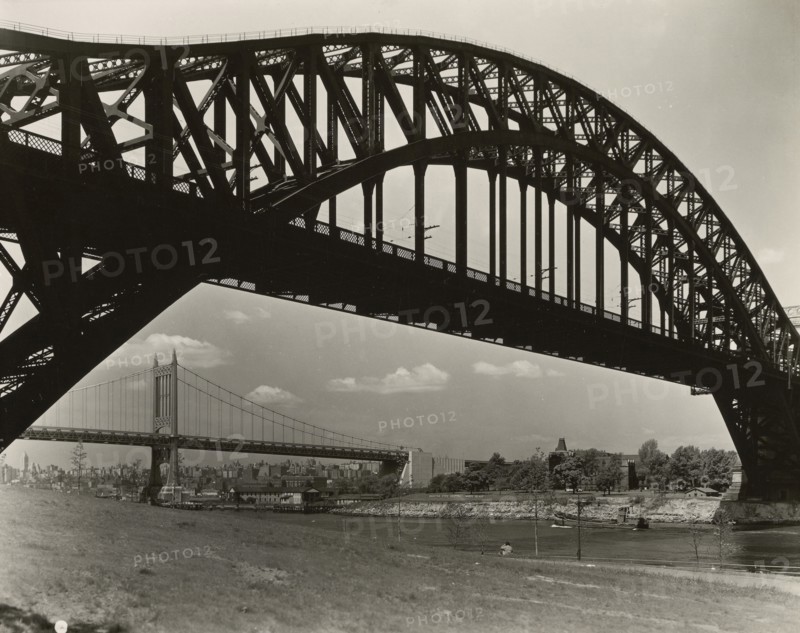 Hell Gate Bridge, New York; Berenice Abbott, American, 1898 - 1991, New York, New York, United States; about 1935; Gelatin