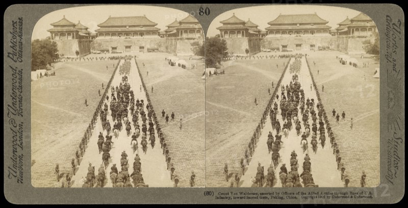 Count von Waldersee, escorted by officers of allied armies through lines of U.S. infantry, toward Sacred Gate, Pekin, Beijing