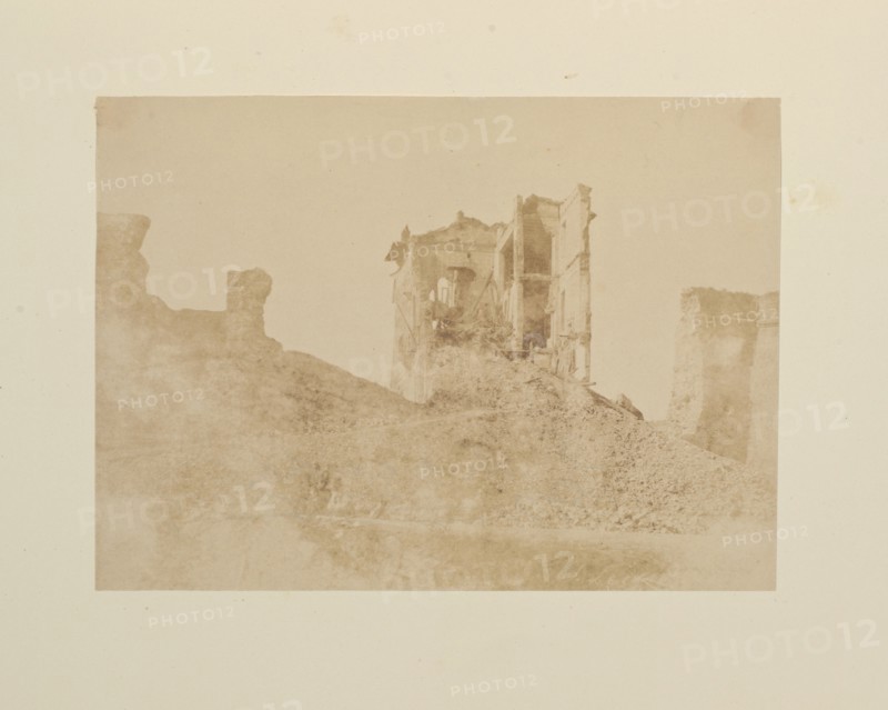 Terza breccia in Villa Spada, Fotografi di Roma 1849, Lecchi, Stefano, 19th century, c. 1849, salted paper prints, 43 x 31 cm