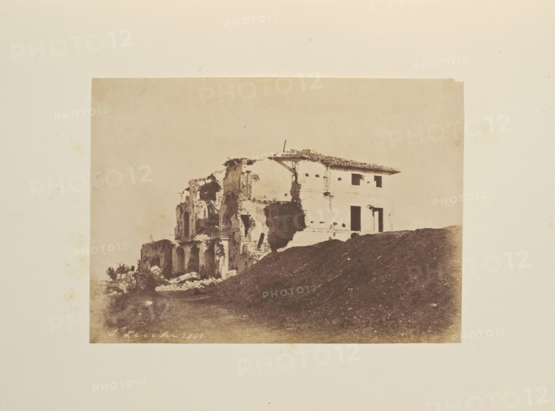 Casino Barberini. Prima breccia. Fotografi di Roma 1849, Lecchi, Stefano, 19th century, c. 1849, salted paper prints, 43 x 31 cm