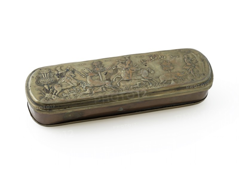 Copper tobacco box with face on Rotterdam, tobacco box holder metal copper brass, stamped technique inserted Narrow box