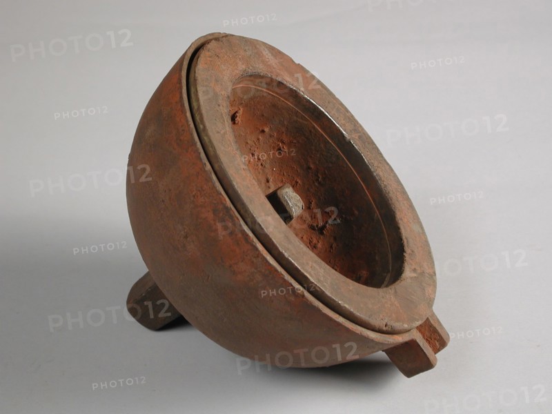 Mold for bottom of small tap jug, mold casting tool tools equipment metal-bronze bronze, cast turned Two-piece bronze mold