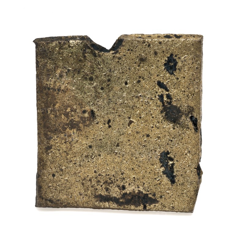Copper coinweight, square, without recognizable markings, coin weight weight soil find copper metal, poured punched Rectangular