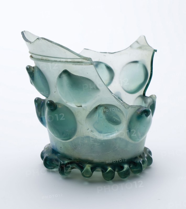 Fragment berkemeier with foot, largest part stem with thorn buds and very small part of the calyx, berkemeier drinking glass