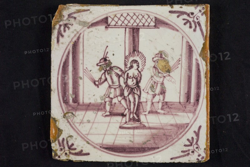 Scene tile, Jesus tied to pole and flogged by two Roman soldiers, corner pattern ox head, wall tile tile sculpture ceramic