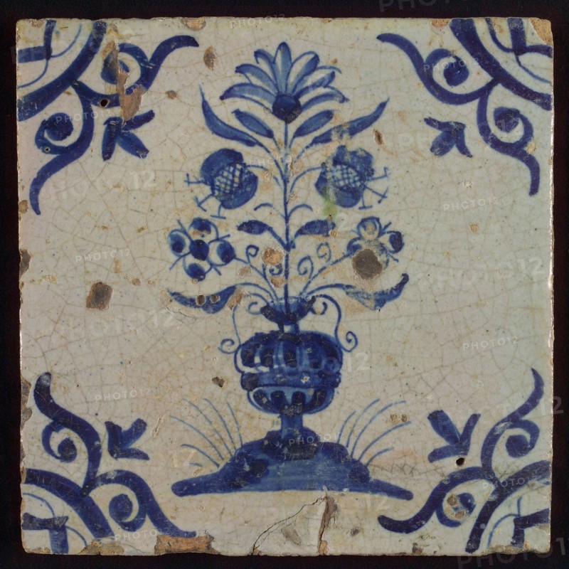 Tile, flower pot in blue on white, corner motif big ox head, wall tile tile sculpture ceramic earthenware glaze, baked 2x glazed