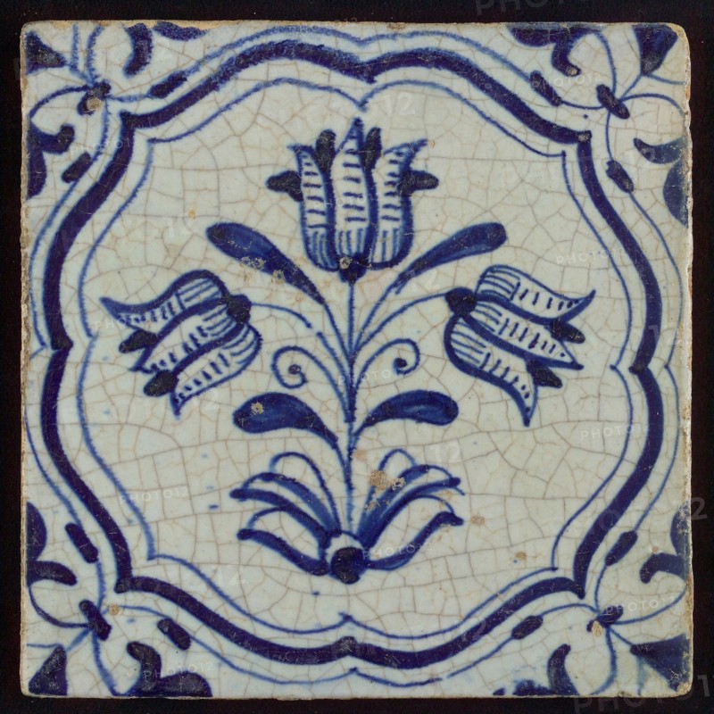 Tile, three-tier in braces in blue on white, corner motif, wing, wall tile tile sculpture ceramic earthenware glaze, baked 2x