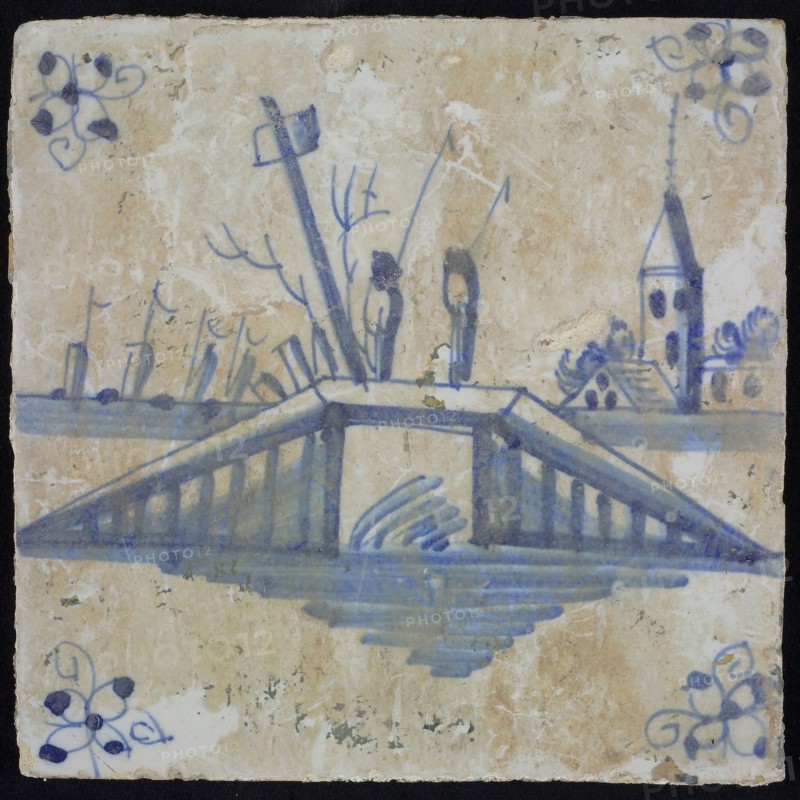 Scene tile, blue with landscape with bridge with two fishermen, corner pattern spider, wall tile tile sculpture ceramic