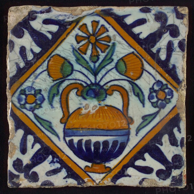 Flower tile, flowerpot in square, corner pattern palmet, wall tile tile sculpture ceramic earthenware enamel, baked 2x glazed