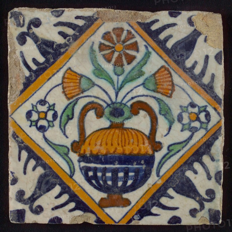 Flower tile, flowerpot in square, corner pattern palmet, wall tile tile sculpture ceramic earthenware glaze, baked 2x glazed