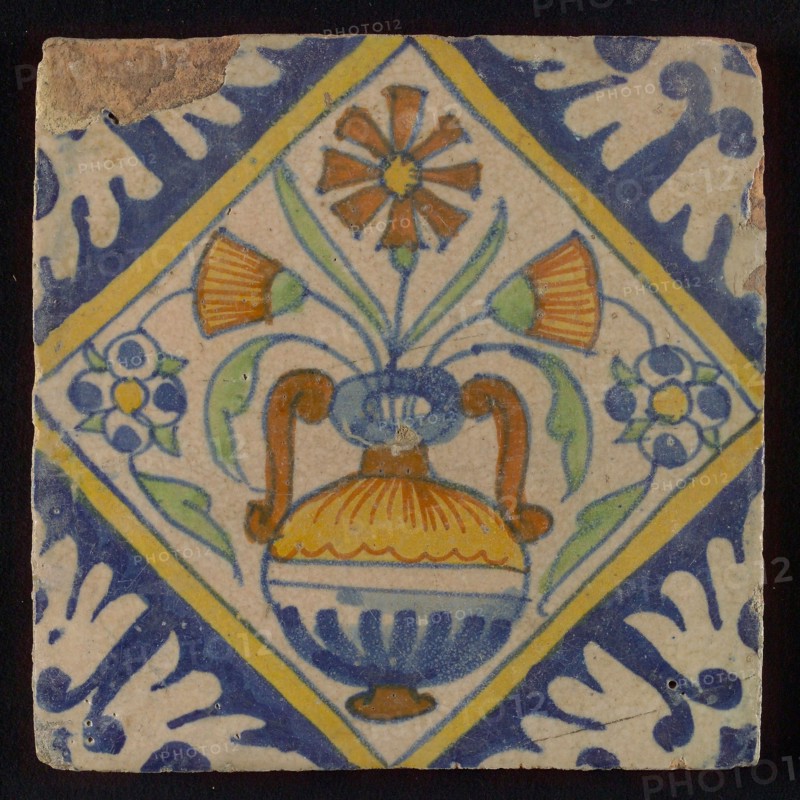 Flower tile, flowerpot in square, corner pattern palmet, wall tile tile sculpture ceramic earthenware glaze, baked 2x glazed